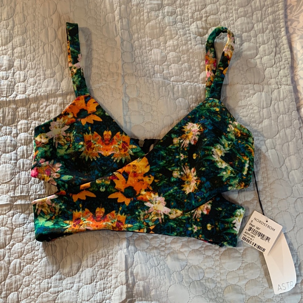 ASTR crop top